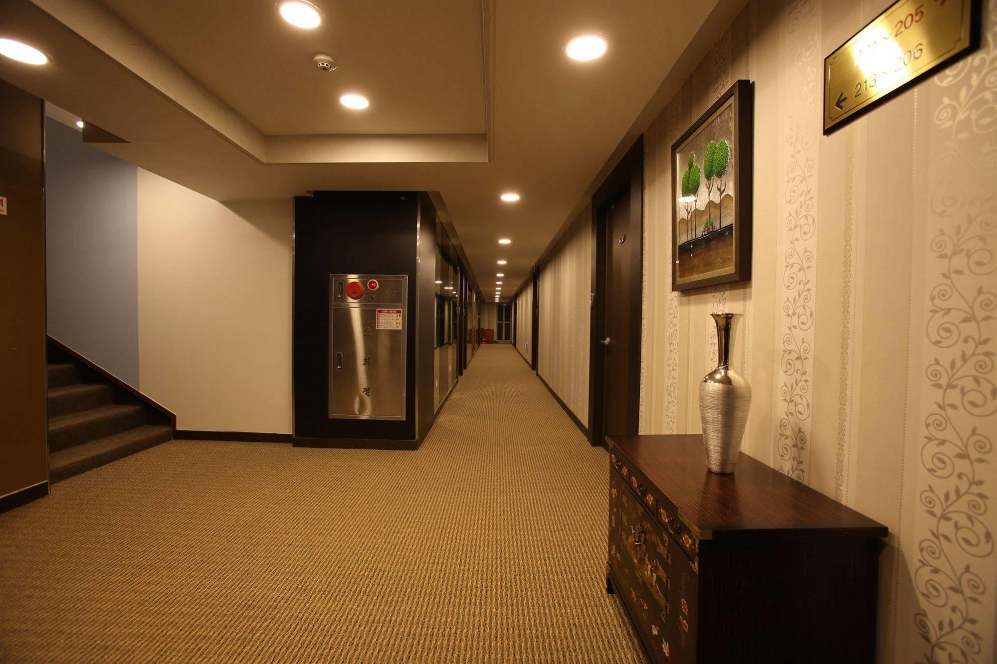 Hotel Hill House Seoul Myeongdong Exterior foto